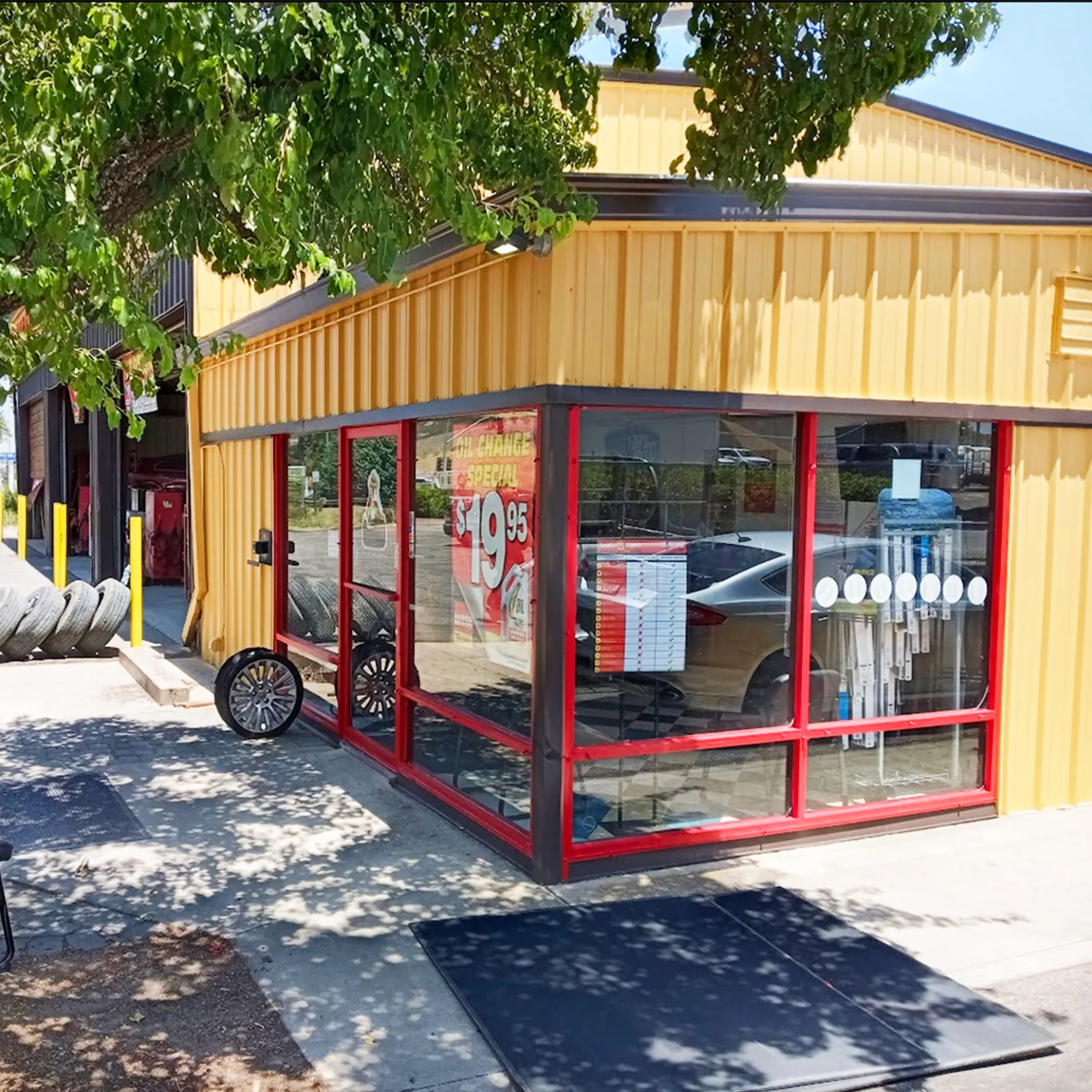 Commercial storefront painting